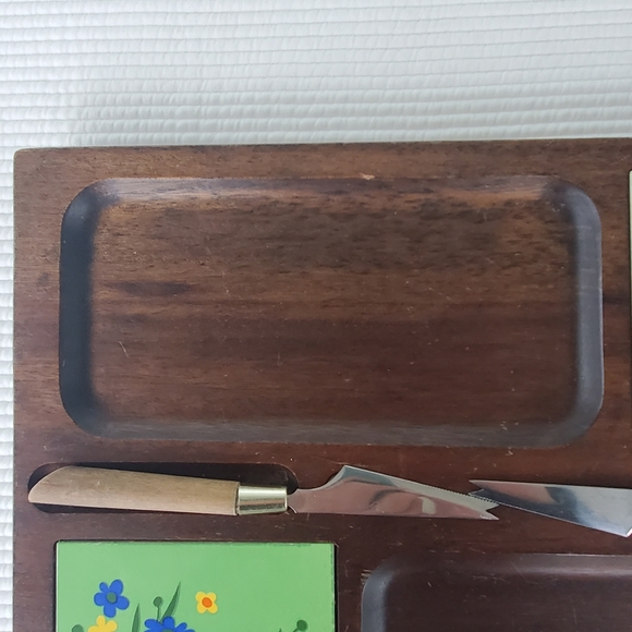 Cheese Cracker Board Imperial MCM Floral Mod Hand Carved Hard Wood Japan 14.5" - Picture 5 of 9